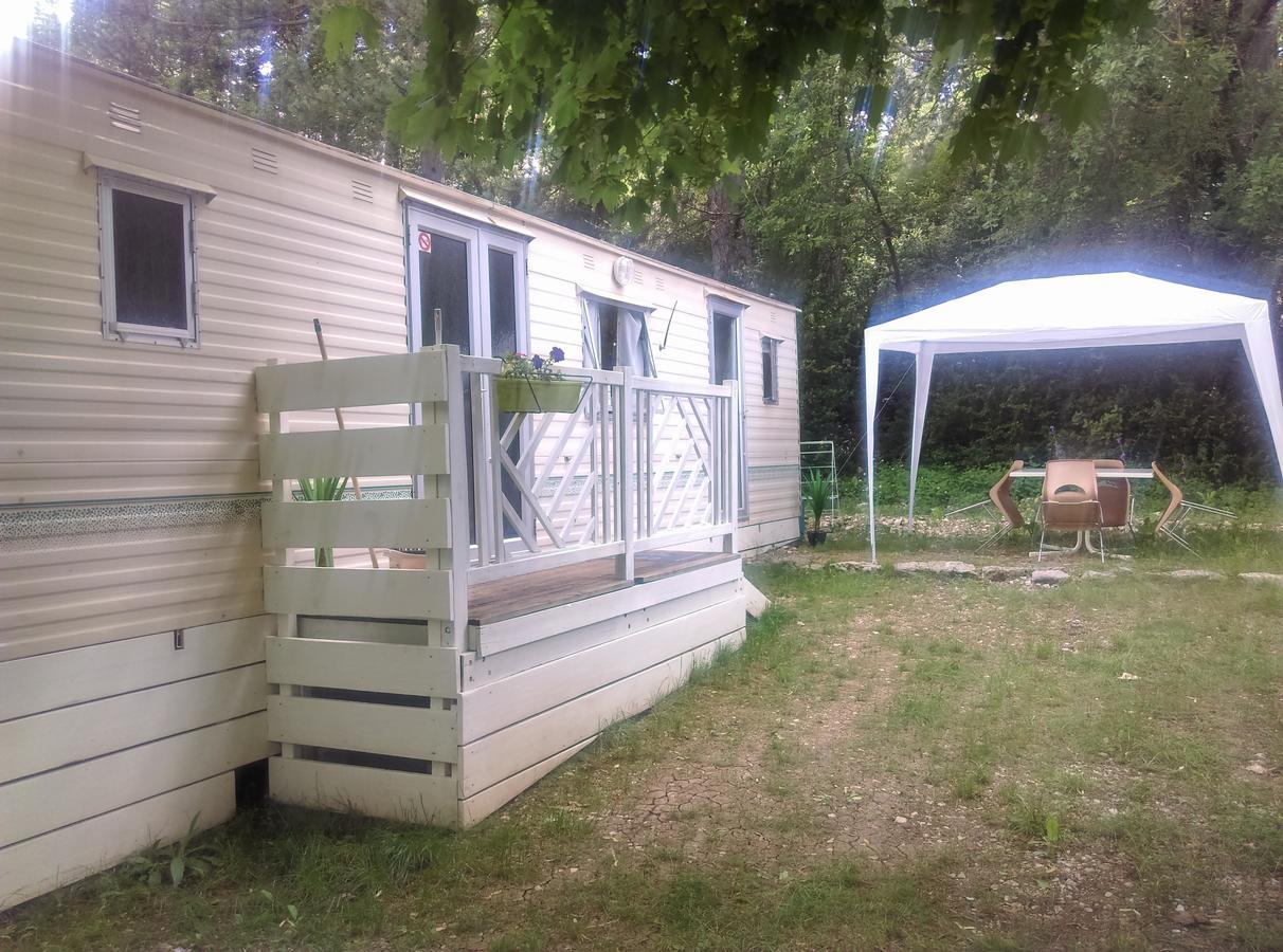 Camping Du Lac Saint-Julien-du-Verdon Dış mekan fotoğraf