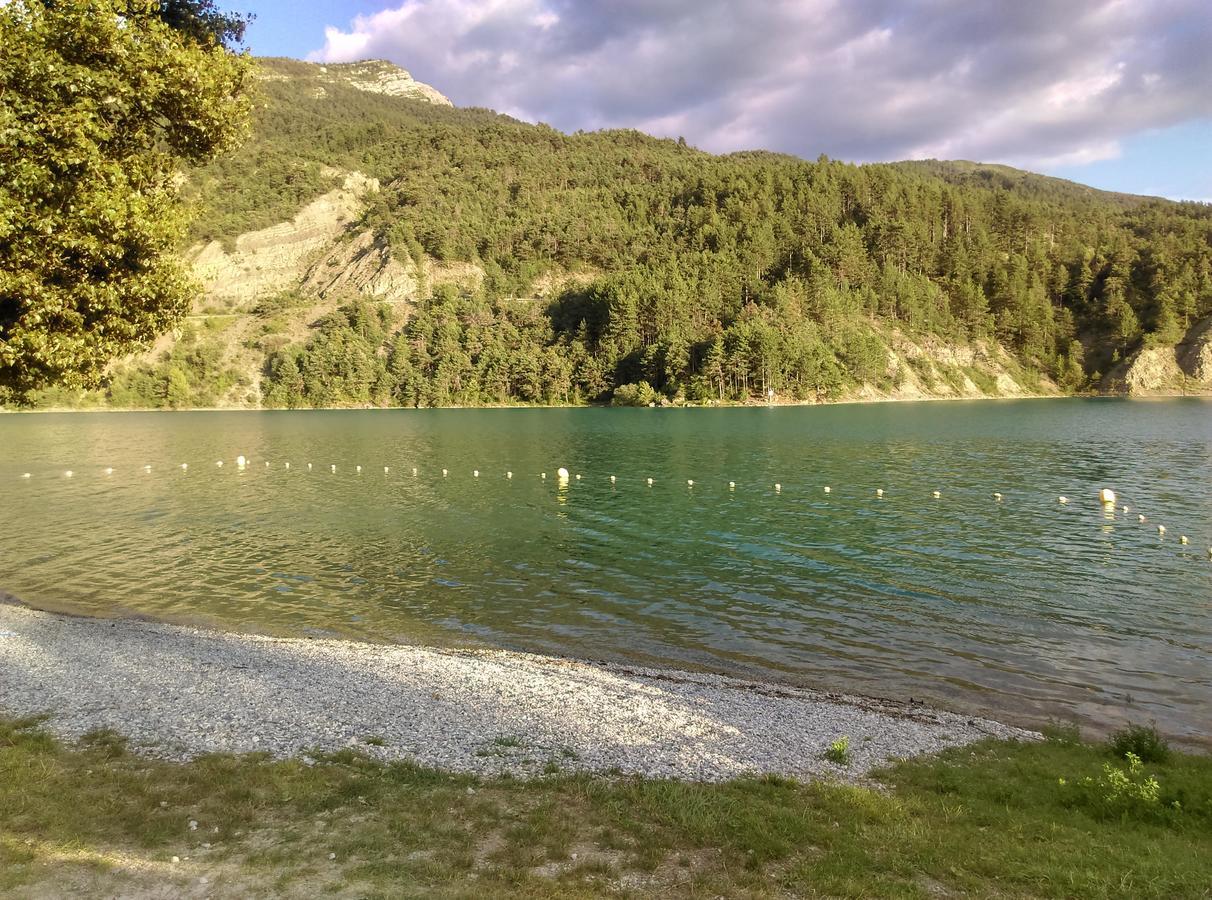 Camping Du Lac Saint-Julien-du-Verdon Dış mekan fotoğraf